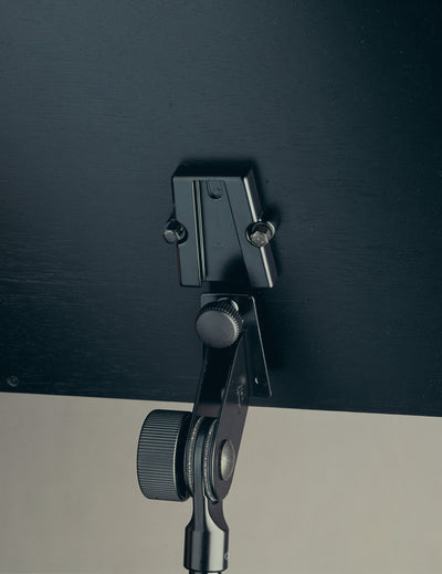 Orchesternotenpult - Stativ vernickelt, Holzpl. Nussbaum