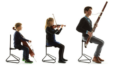 Oktavia Chair, der Musikerstuhl, der mitwächst