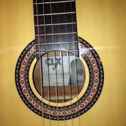 Akustik Gitarre – CLX | Klassikweltshop